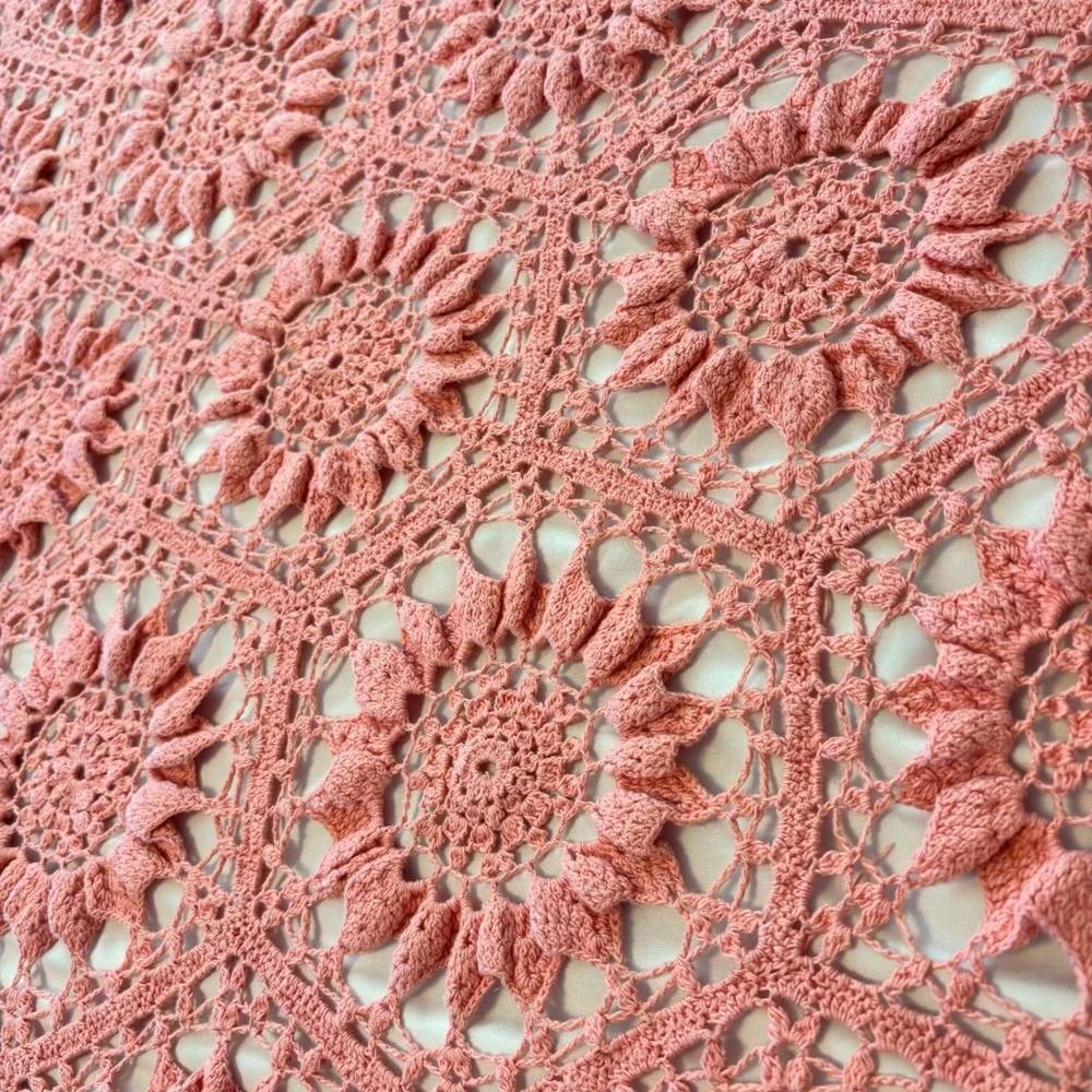 Vintage Handmade Pink Crochet Sunflower Popcorn Stitch Bedspread Coverlet Boho